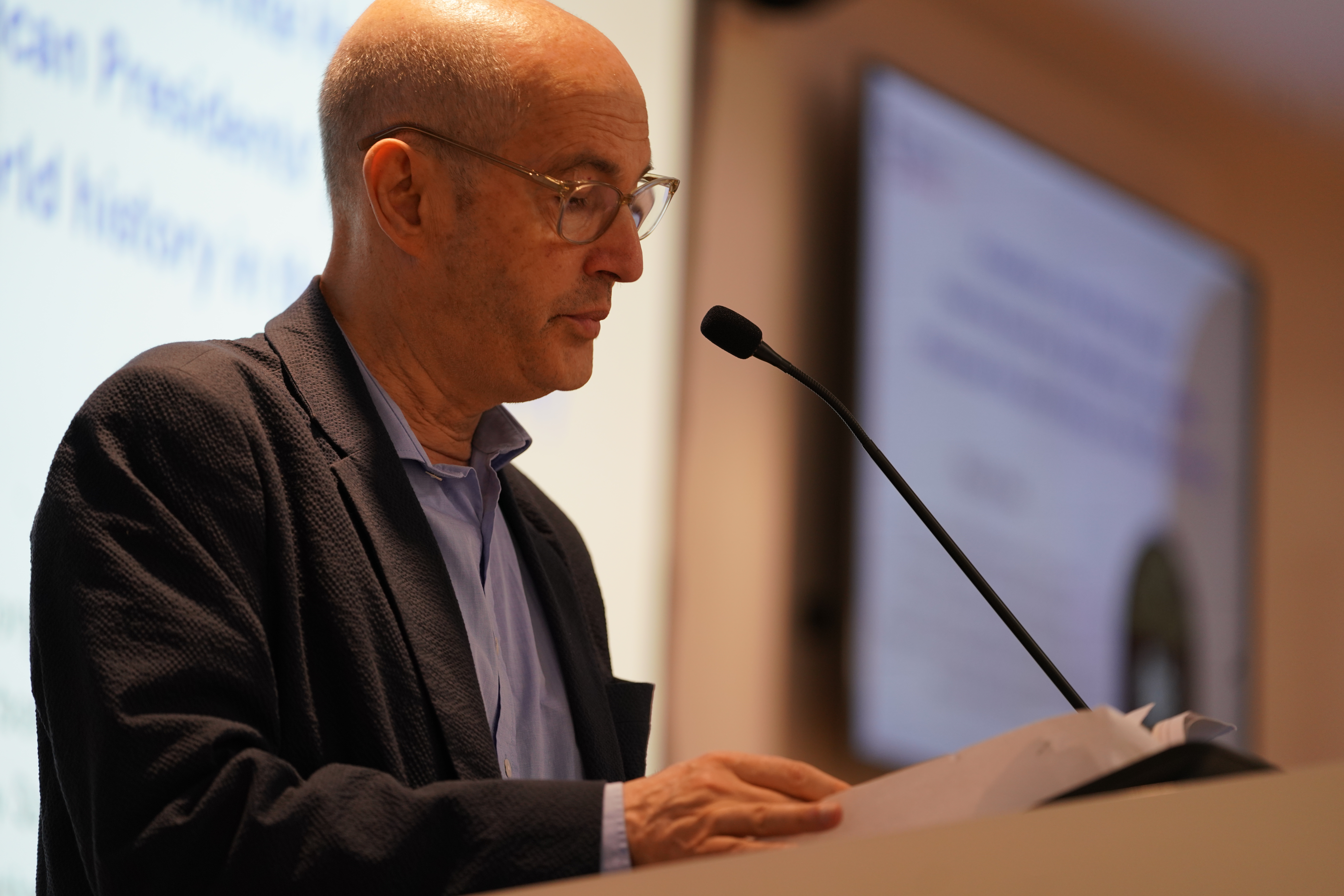 البحث المسؤول والمؤثر