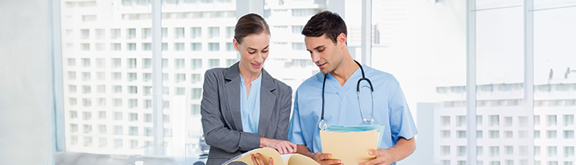 كيف يمكن للتقييم الاقتصادي لبرامج الرعاية الصحية أن يساعد في اتخاذ القرار العام؟