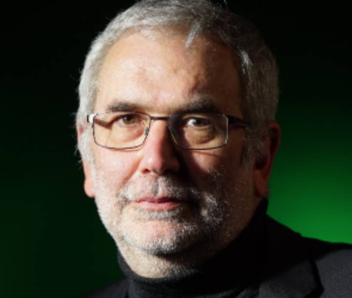 Dr. Daniel Dolfi