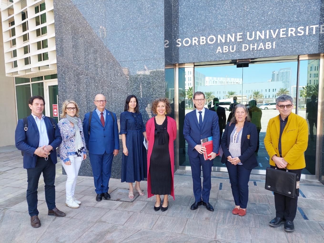 Visite de représentants de l’ambassade de France et de sénateurs français sur le campus