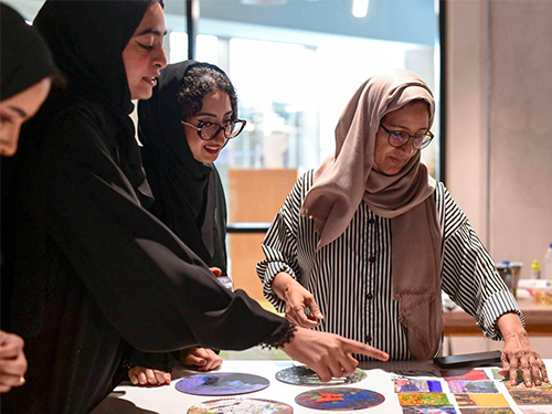 Les étudiants de Sorbonne Université Abu Dhabi participent à une série d’ateliers animés par Dr. Najat Makki